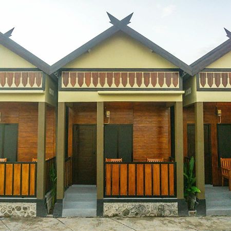 Grand Khalifah Guesthouse Sumbawa Exteriér fotografie