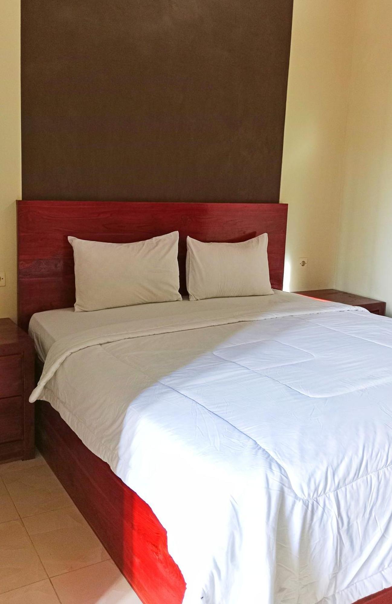 Grand Khalifah Guesthouse Sumbawa Exteriér fotografie